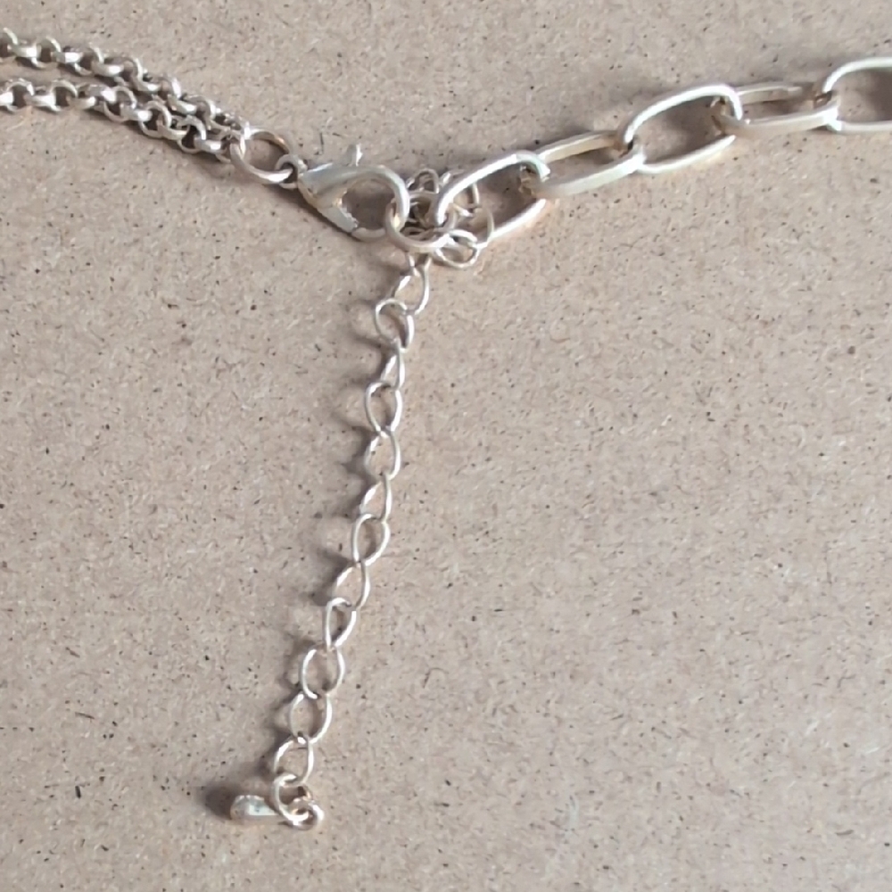 Universal Thread Gold Multi-Chain Necklace - Picture 6 of 8